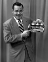 220px-jonathan_winters_gambrinus_beer
